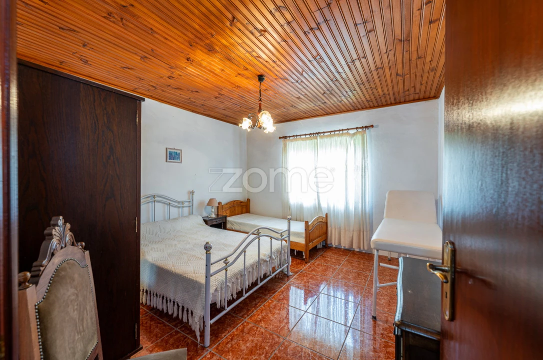 Moradia T6 para Venda em São Roque Foto 62