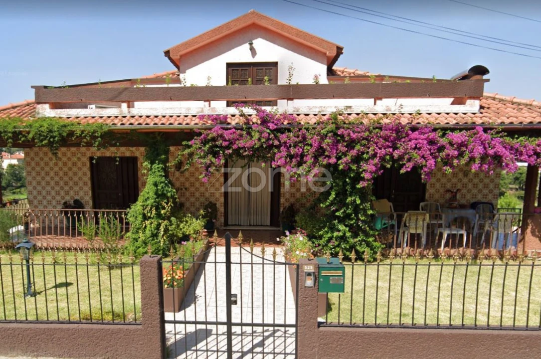 Moradia T6 para Venda em São Roque Foto 2