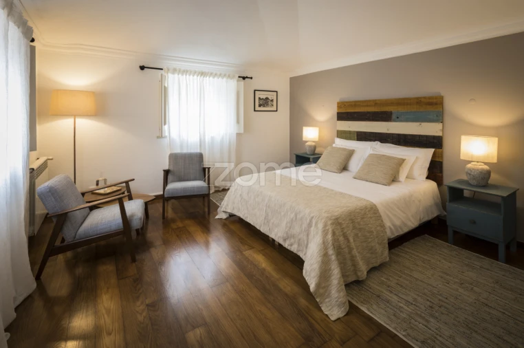 Moradia T4 para Arrendamento em Santa Maria e São Miguel, São Martinho, São Pedro Penaferrim Foto 10