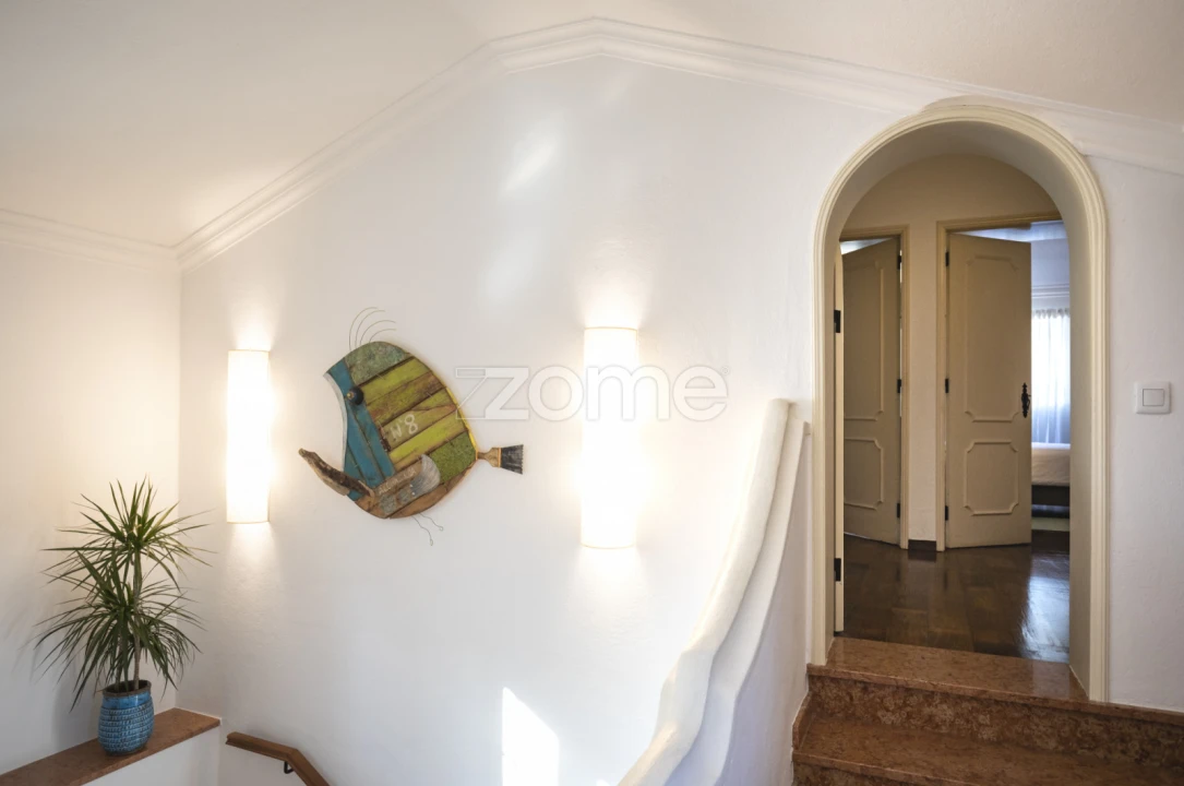 Moradia T4 para Arrendamento em Santa Maria e São Miguel, São Martinho, São Pedro Penaferrim Foto 6