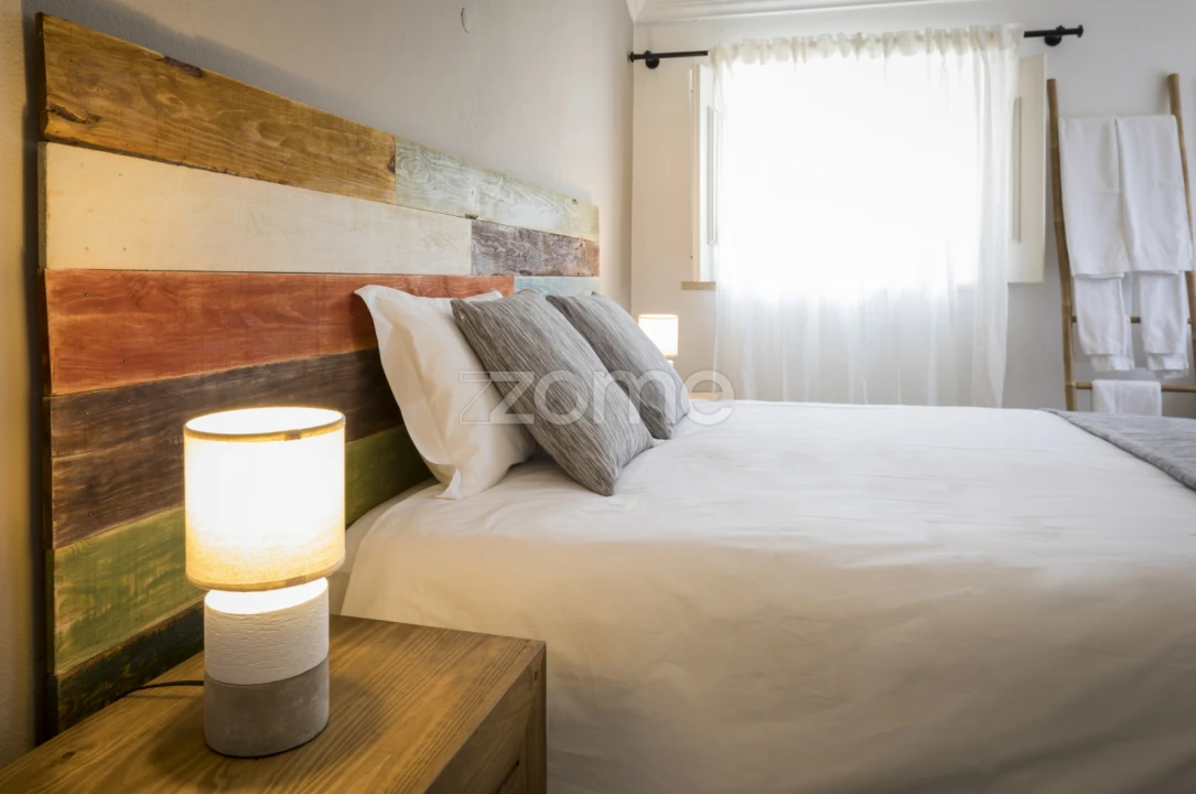 Moradia T4 para Arrendamento em Santa Maria e São Miguel, São Martinho, São Pedro Penaferrim Foto 8