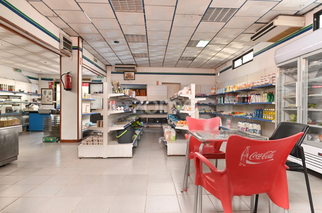 Moradia T4 para Venda em São Domingos de Rana Foto 7