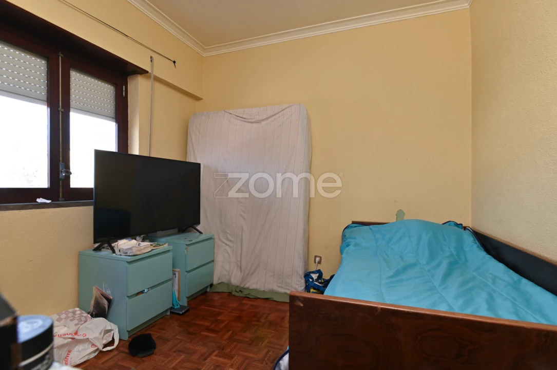Moradia T4 para Venda em São Domingos de Rana Foto 19