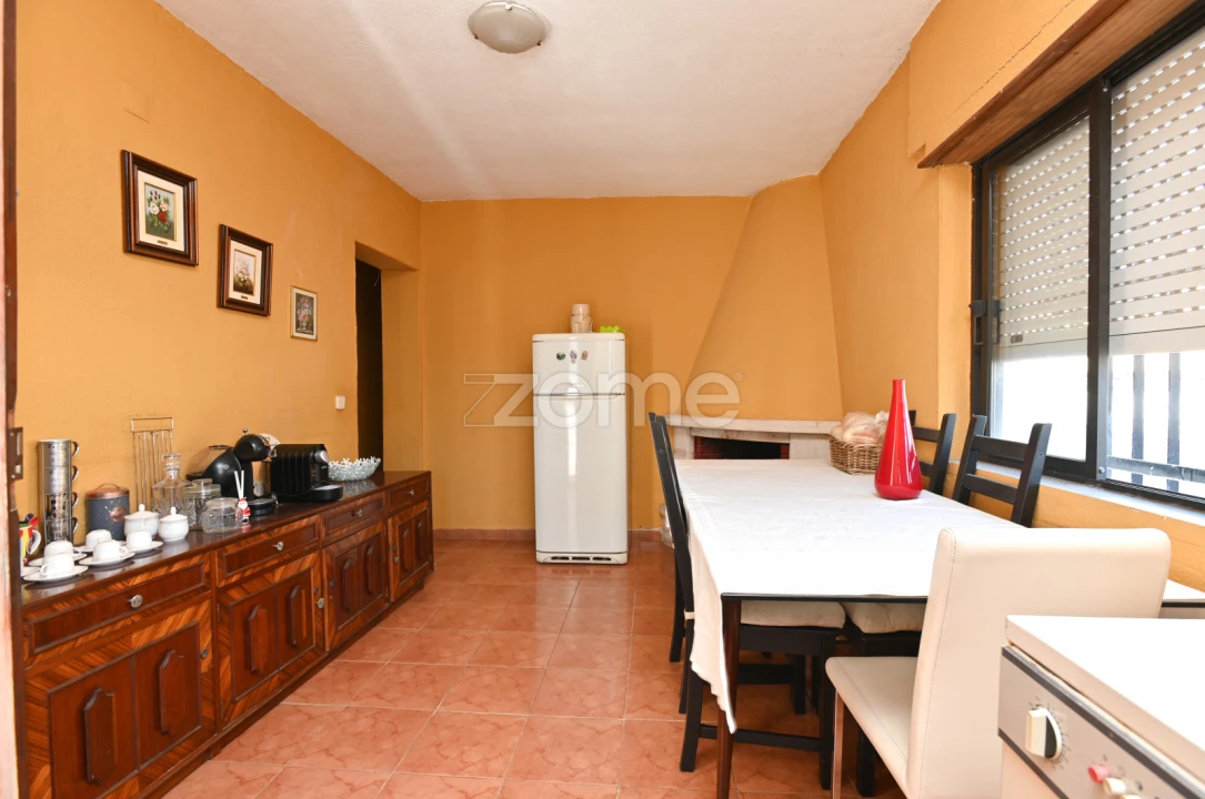 Moradia T4 para Venda em São Domingos de Rana Foto 22
