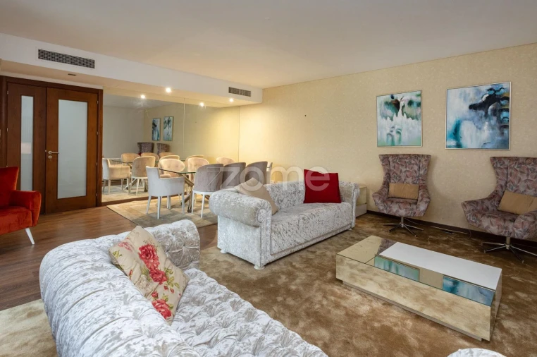 Apartamento T3 para Venda em Odivelas Foto 9