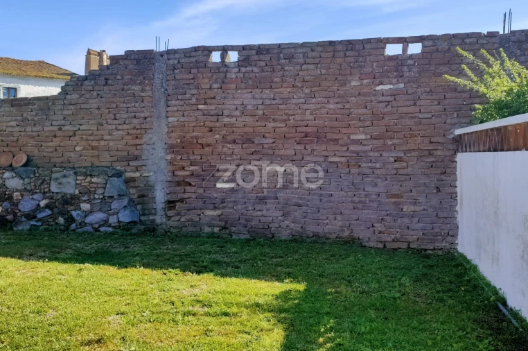 Moradia T5 para Venda em Corval Foto 11