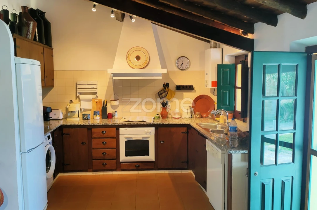 Moradia T5 para Venda em Corval Foto 59