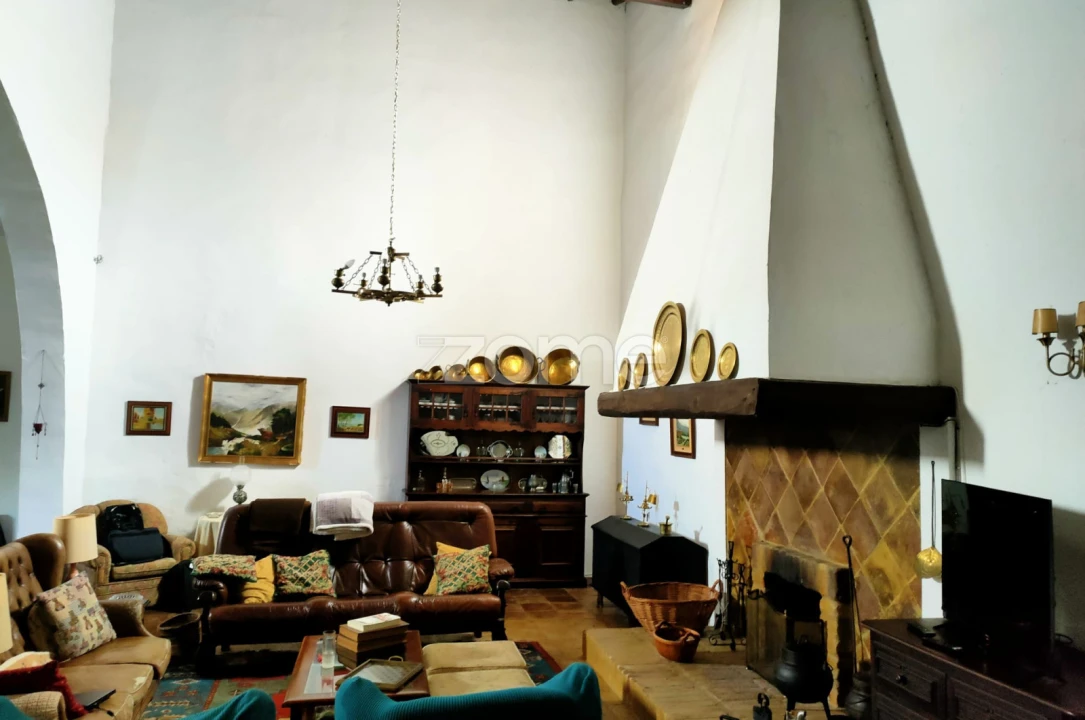 Moradia T5 para Venda em Corval Foto 33