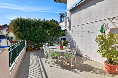 Moradia T6 para Venda em Carcavelos e Parede