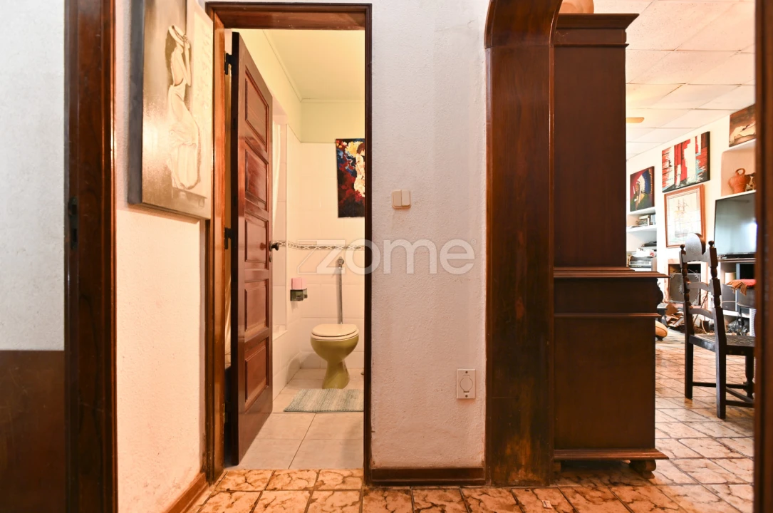 Moradia T6 para Venda em Carcavelos e Parede Foto 33