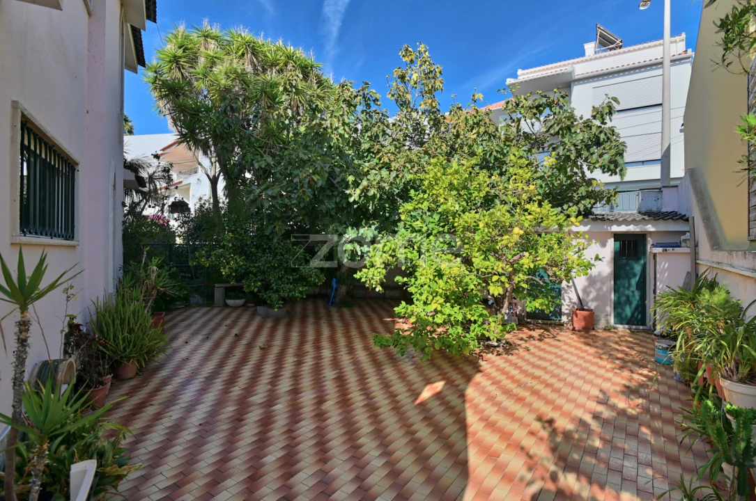 Moradia T6 para Venda em Carcavelos e Parede Foto 16