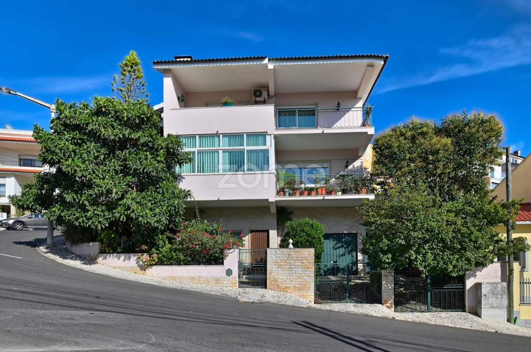 Moradia T6 para Venda em Carcavelos e Parede Foto 2