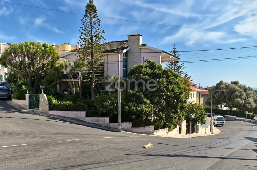 Moradia T6 para Venda em Carcavelos e Parede Foto 3