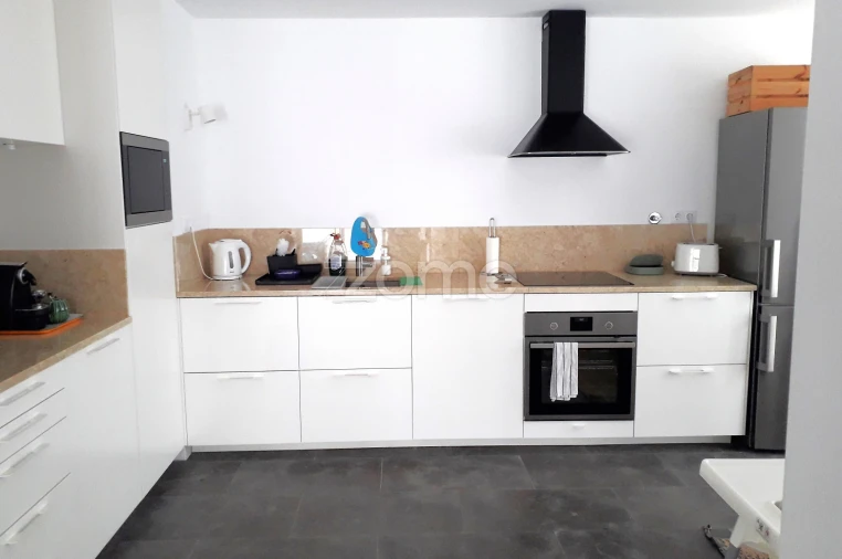 Moradia T13 para Venda em Carcavelos e Parede Foto 11