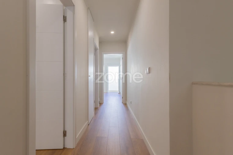 Apartamento T3 para Venda em Falagueira-Venda Nova Foto 12