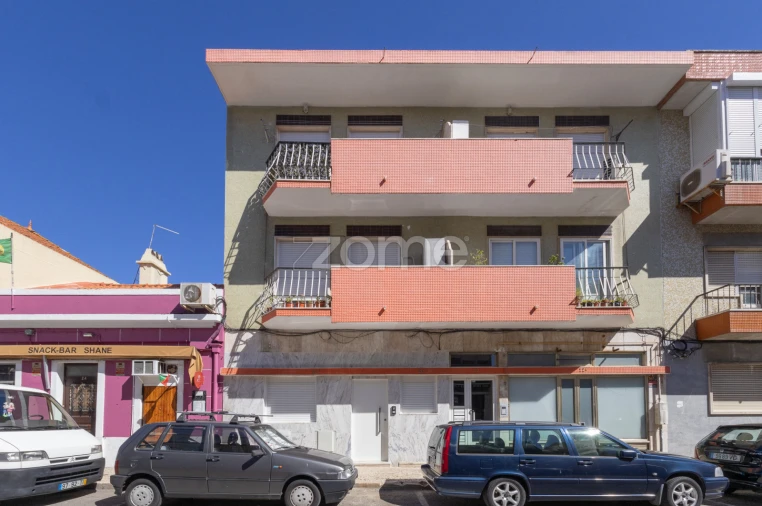 Apartamento T3 para Venda em Falagueira-Venda Nova Foto 38