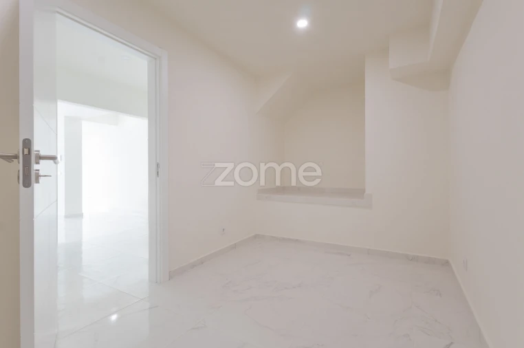 Apartamento T3 para Venda em Falagueira-Venda Nova Foto 22