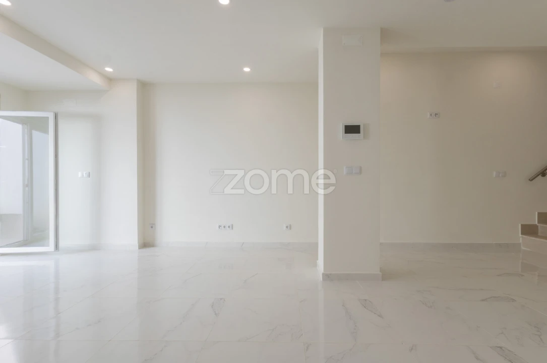 Apartamento T3 para Venda em Falagueira-Venda Nova Foto 8