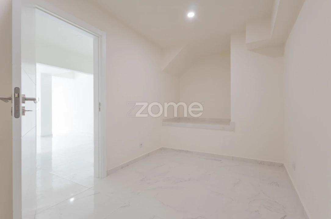 Apartamento T3 para Venda em Falagueira-Venda Nova Foto 22