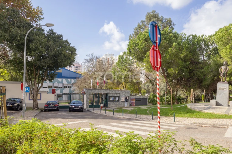 Negócio para Venda em Carnaxide e Queijas Foto 4