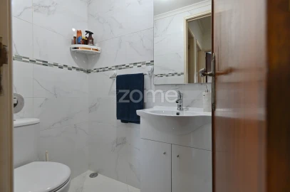 Apartamento T3 para Venda em Agualva e Mira-Sintra