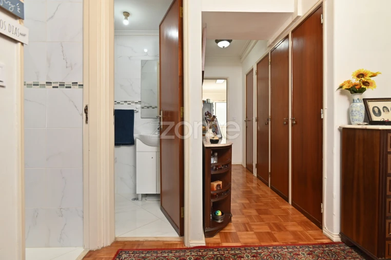 Apartamento T3 para Venda em Agualva e Mira-Sintra Foto 7