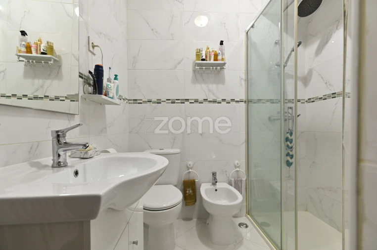 Apartamento T3 para Venda em Agualva e Mira-Sintra Foto 9