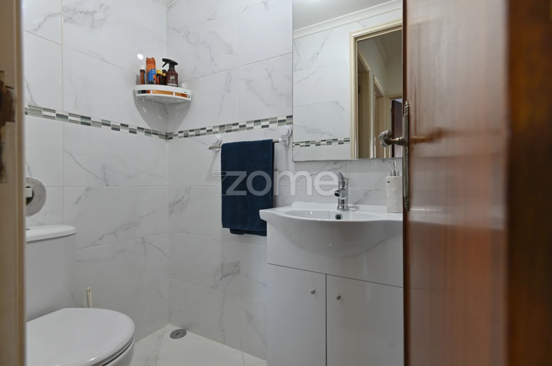 Apartamento T3 para Venda em Agualva e Mira-Sintra Foto 10