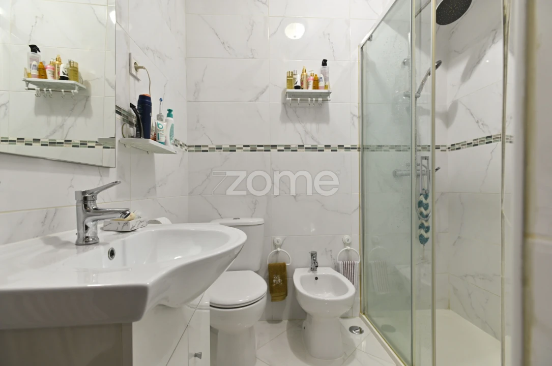 Apartamento T3 para Venda em Agualva e Mira-Sintra Foto 9