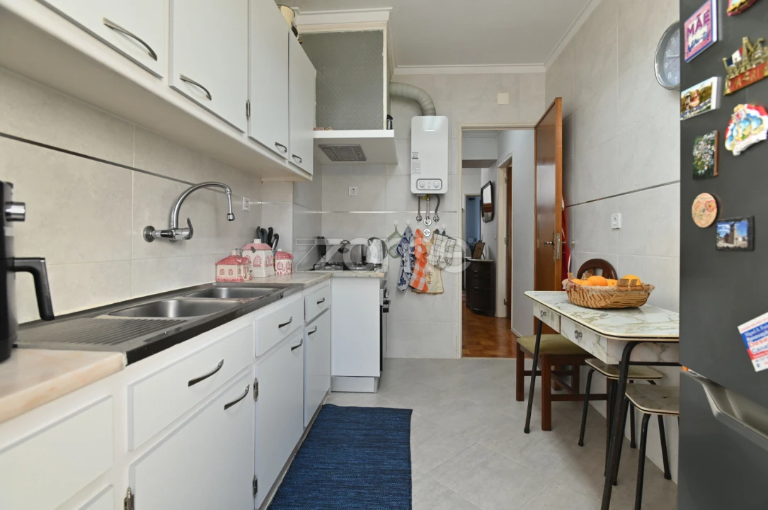 Apartamento T3 para Venda em Agualva e Mira-Sintra Foto 17