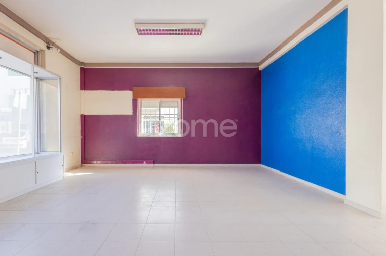 Negócio para Venda em São Domingos de Rana Foto 3