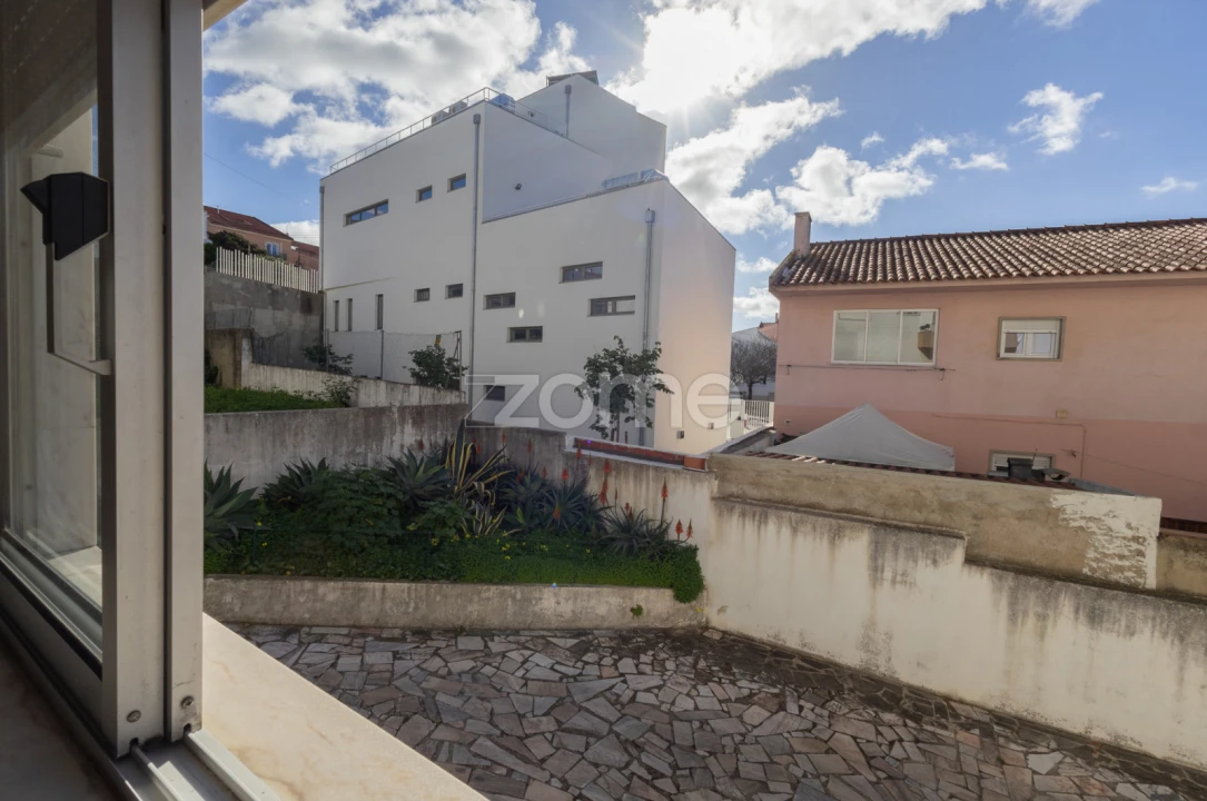 Negócio para Venda em São Domingos de Rana Foto 17