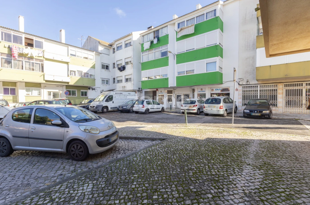 Negócio para Venda em São Domingos de Rana Foto 21