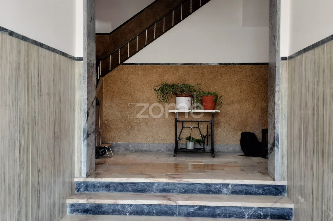 Apartamento T2 para Venda em Setubal (São Sebastião) Foto 1