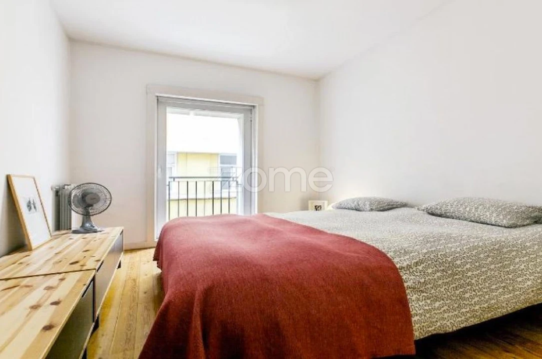 Apartamento T1 para Arrendamento em Misericórdia Foto 7