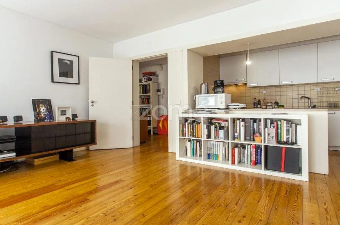 Apartamento T1 para Arrendamento em Misericórdia Foto 5