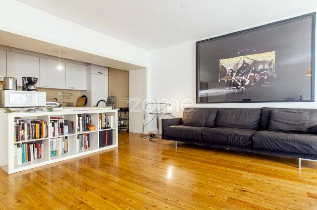 Apartamento T1 para Arrendamento em Misericórdia Foto 3