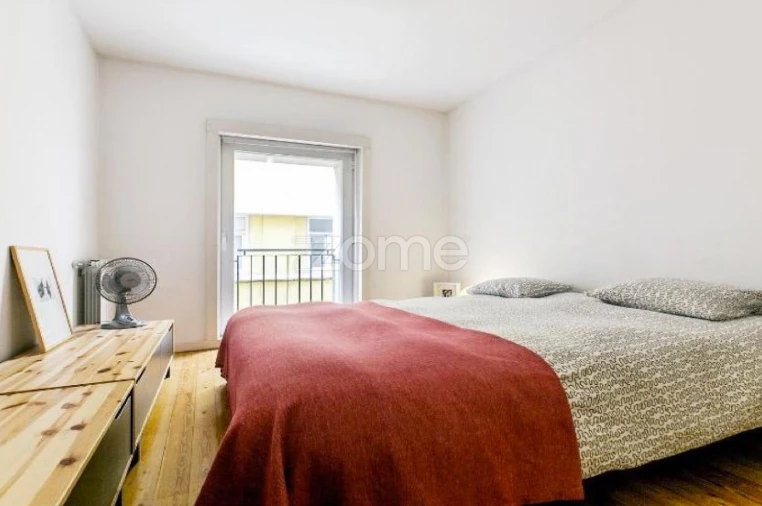 Apartamento T1 para Arrendamento em Misericórdia Foto 7