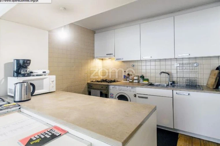 Apartamento T1 para Arrendamento em Misericórdia Foto 6
