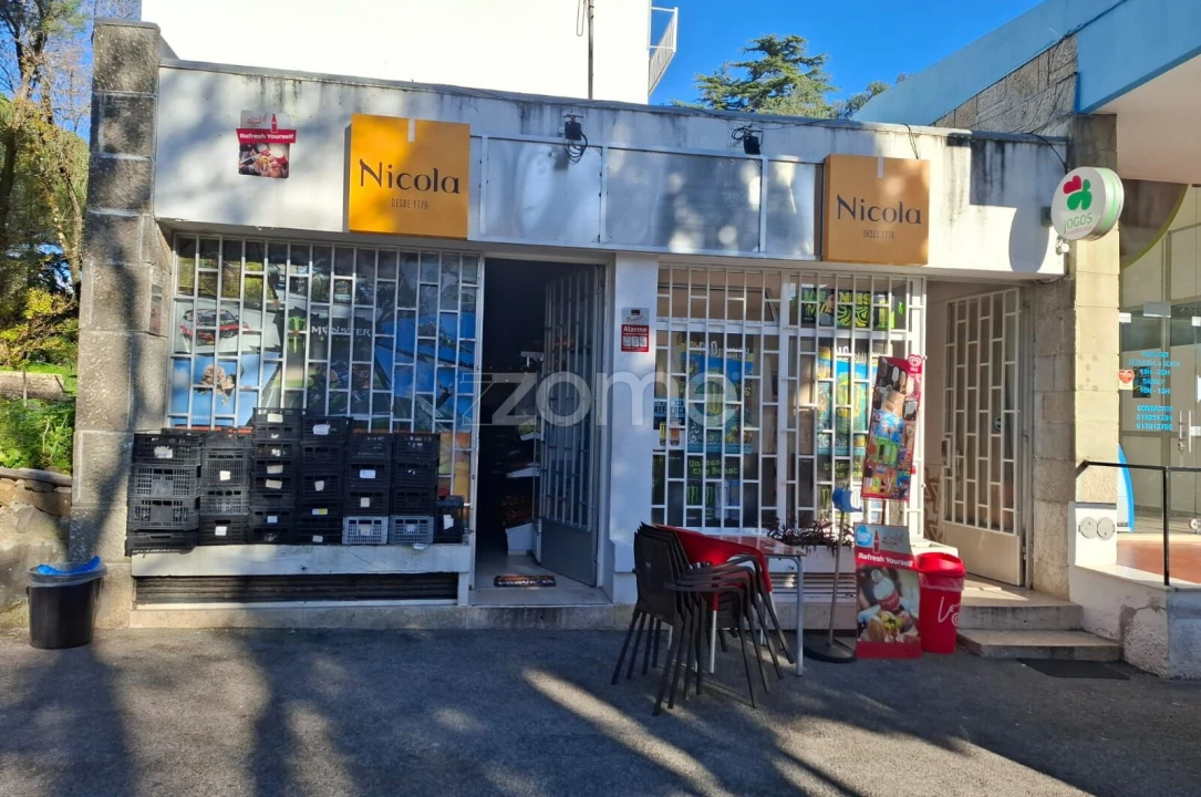 Negócio para Venda em Rio de Mouro Foto 1