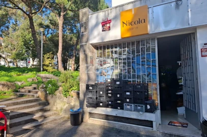 Negócio para Venda em Rio de Mouro