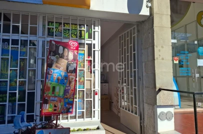 Negócio para Venda em Rio de Mouro