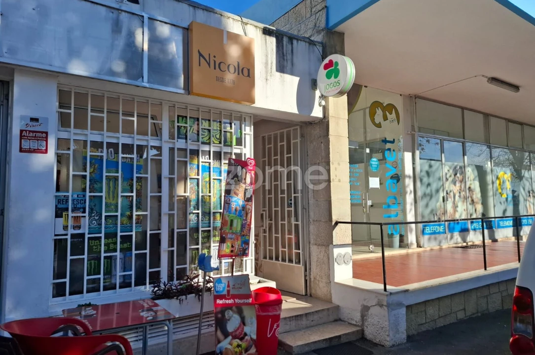 Negócio para Venda em Rio de Mouro Foto 2