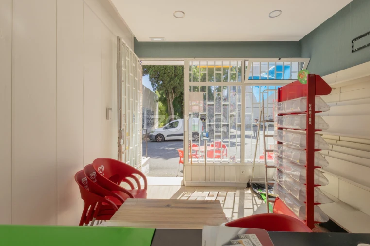 Negócio para Venda em Rio de Mouro Foto 6