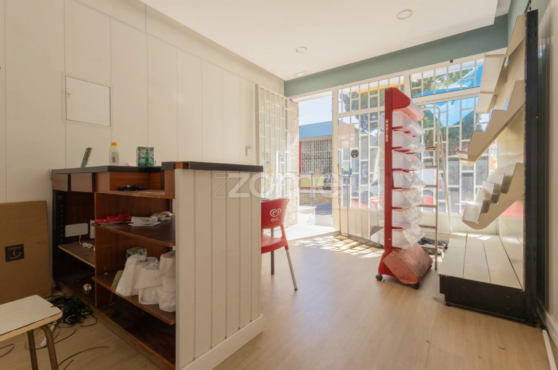 Negócio para Venda em Rio de Mouro Foto 4