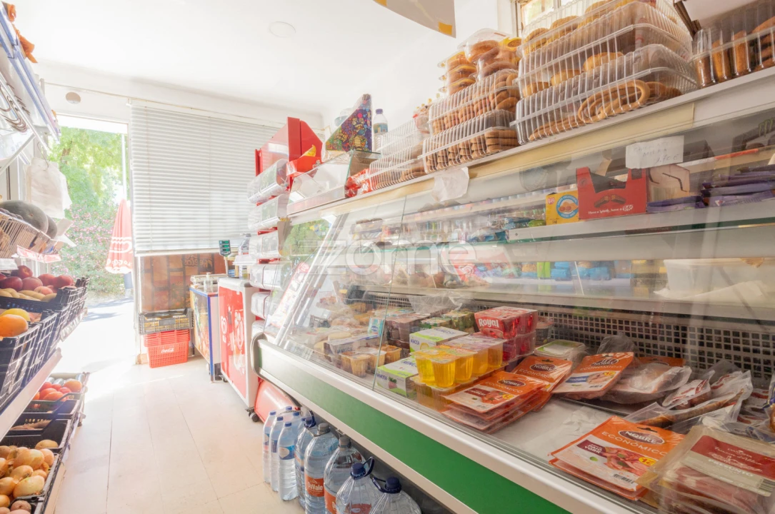 Negócio para Venda em Rio de Mouro Foto 9