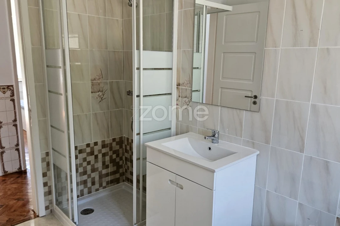 Prédio para Venda em Caparica e Trafaria Foto 24