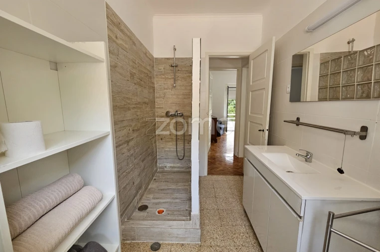 Prédio para Venda em Caparica e Trafaria Foto 49