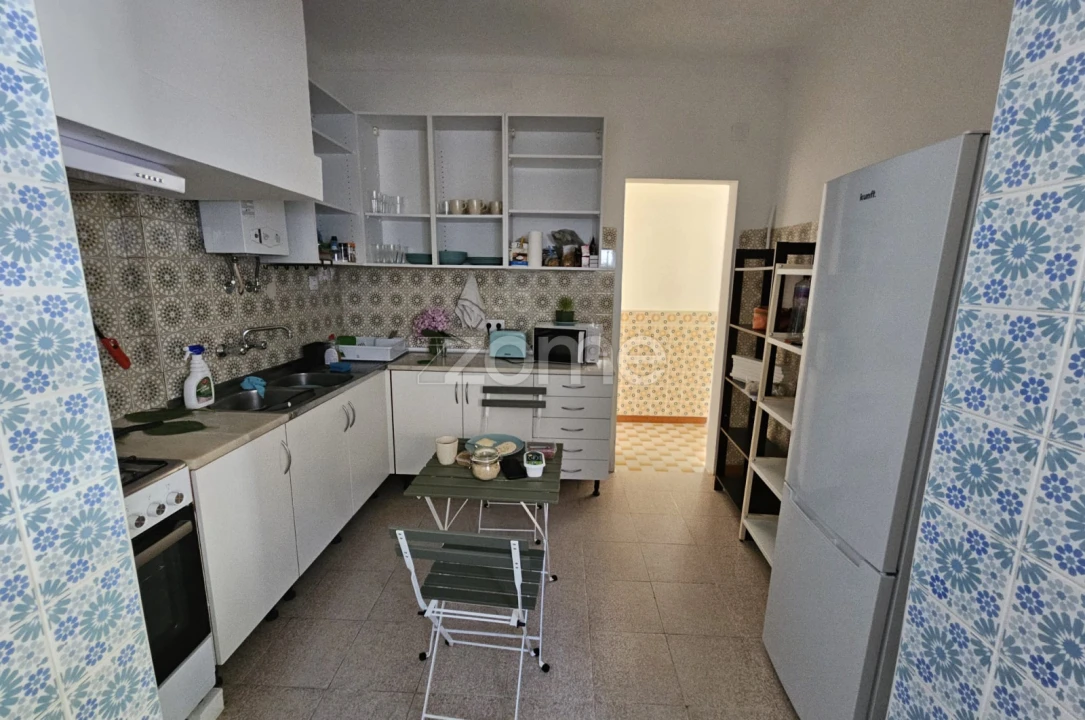 Prédio para Venda em Caparica e Trafaria Foto 10