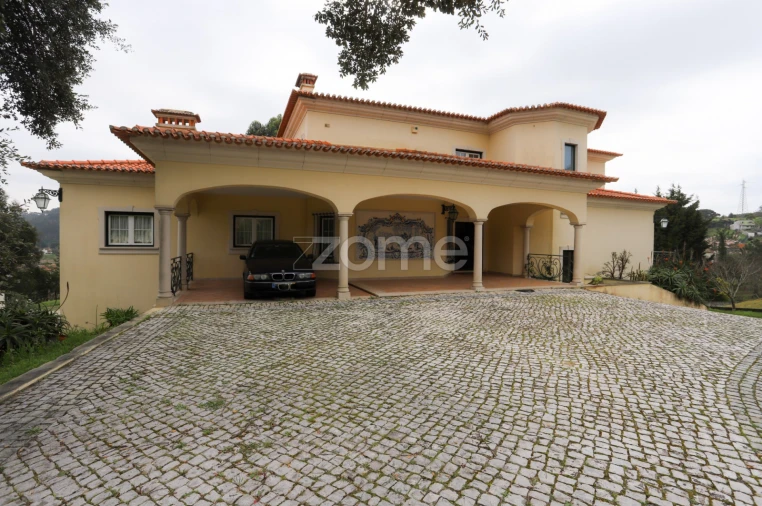 Moradia T7 para Venda em Tavarede Foto 4
